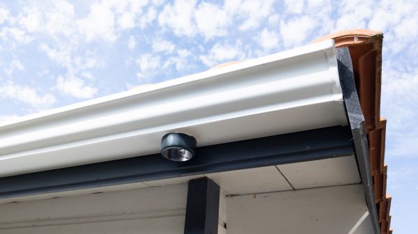 Seamless Gutters Installation in Bentonville
